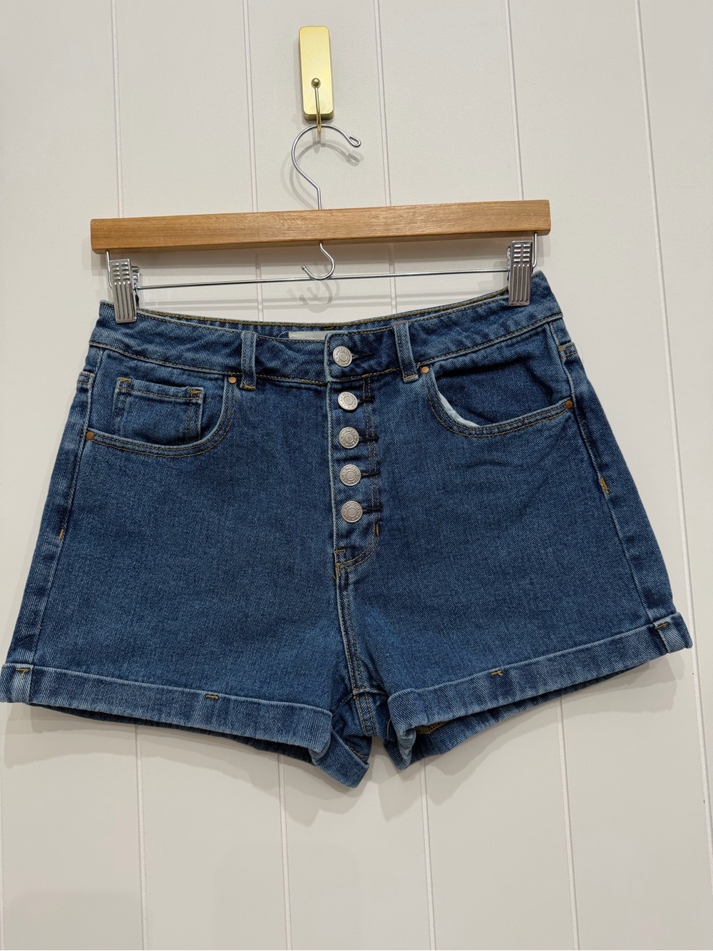PacSun Sophia Blue Denim High Rise Button Fly Cuffed Hem Mom Shorts Size 27